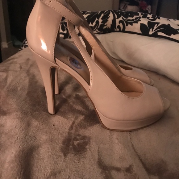 Nine West high heels - Picture 4 of 6